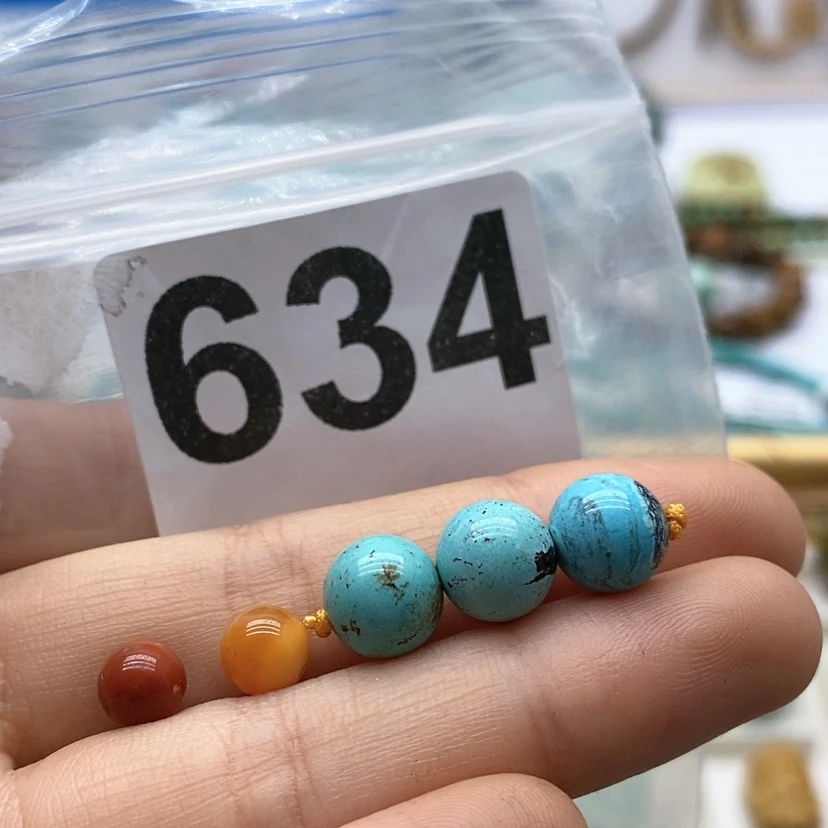 【闪购商品】南红玛瑙颈饰未镶嵌璞**金