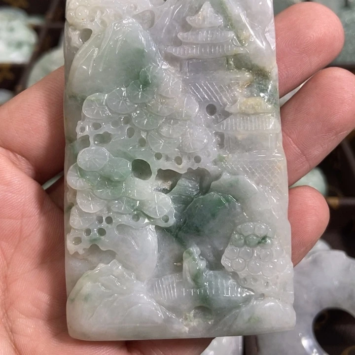 翡翠未镶嵌挂件一