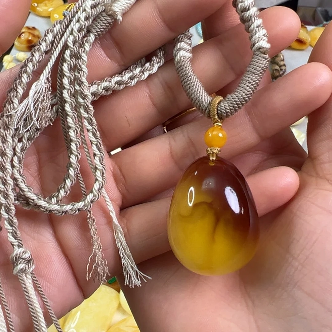 蜜蜡裸石未镶嵌蜜蜡