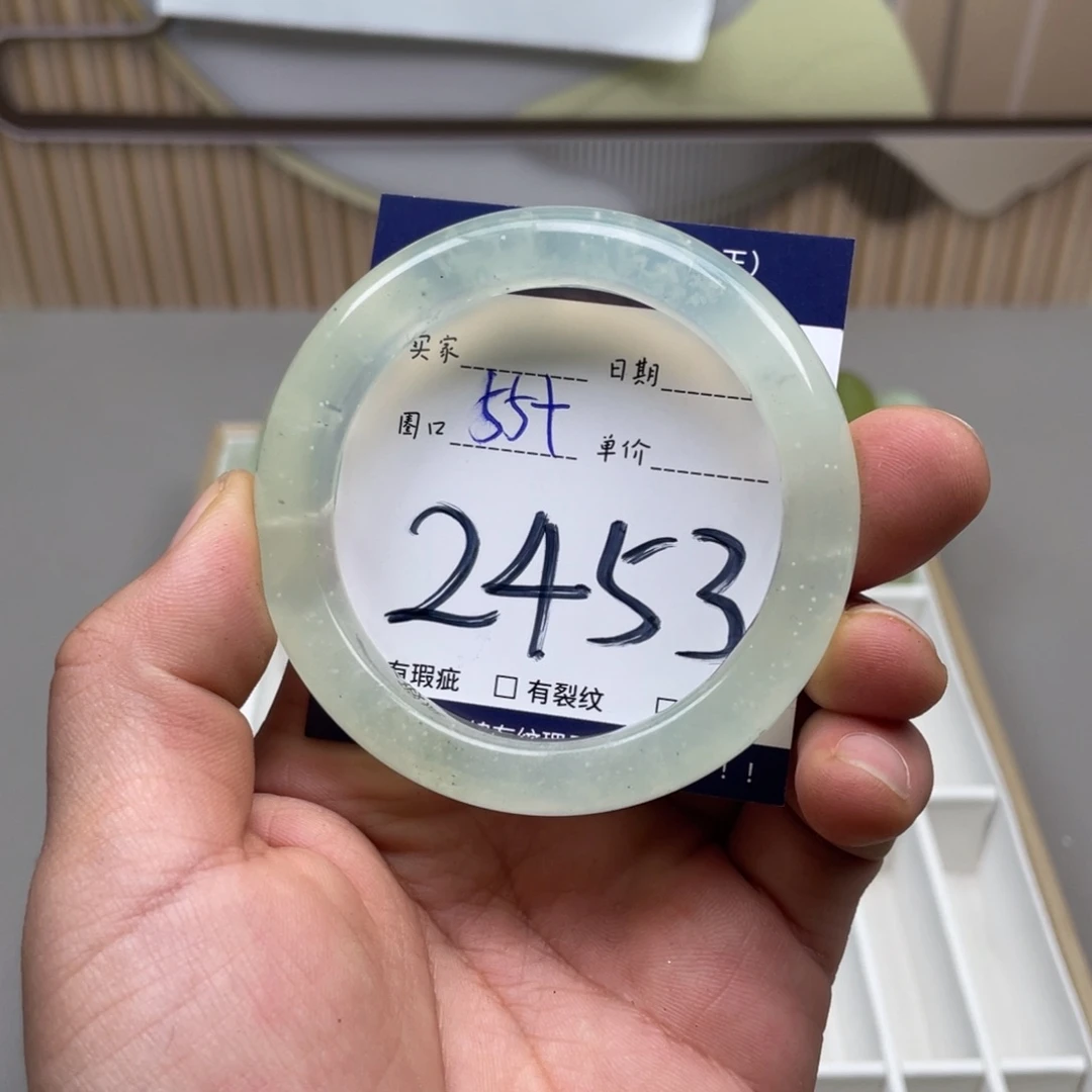 岫玉手镯手镯未镶嵌