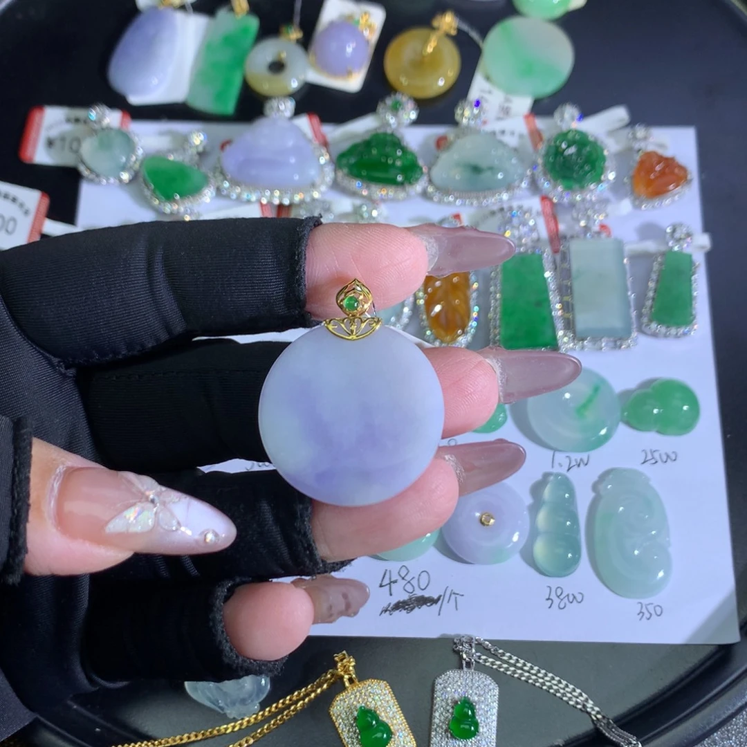 翡翠裸石18K金镶嵌紫圆牌