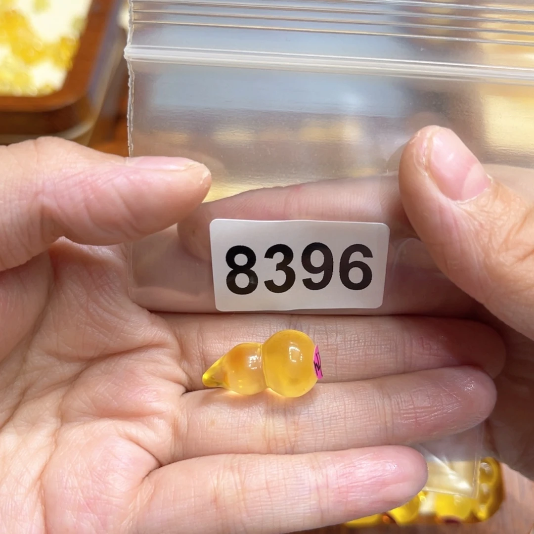 琥珀颈饰未镶嵌蜜蜡