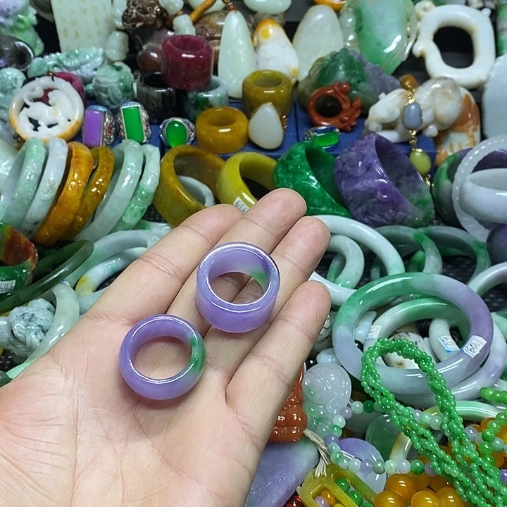 颈饰未镶嵌翡翠灯****?缅甸翡翠首饰配饰