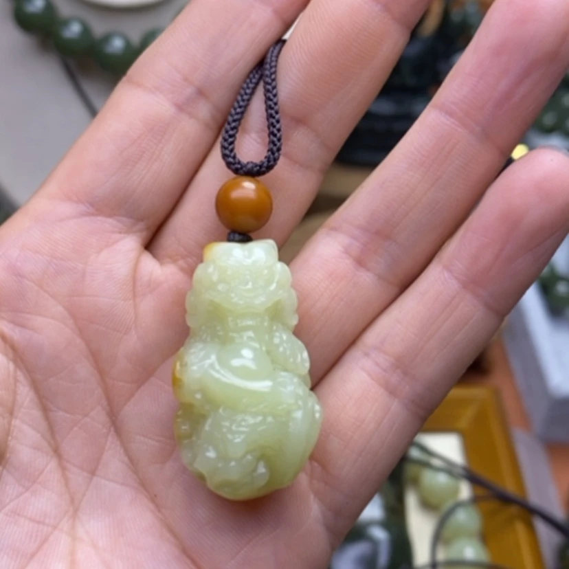 【闪购商品】未镶嵌和田玉挂件缘*