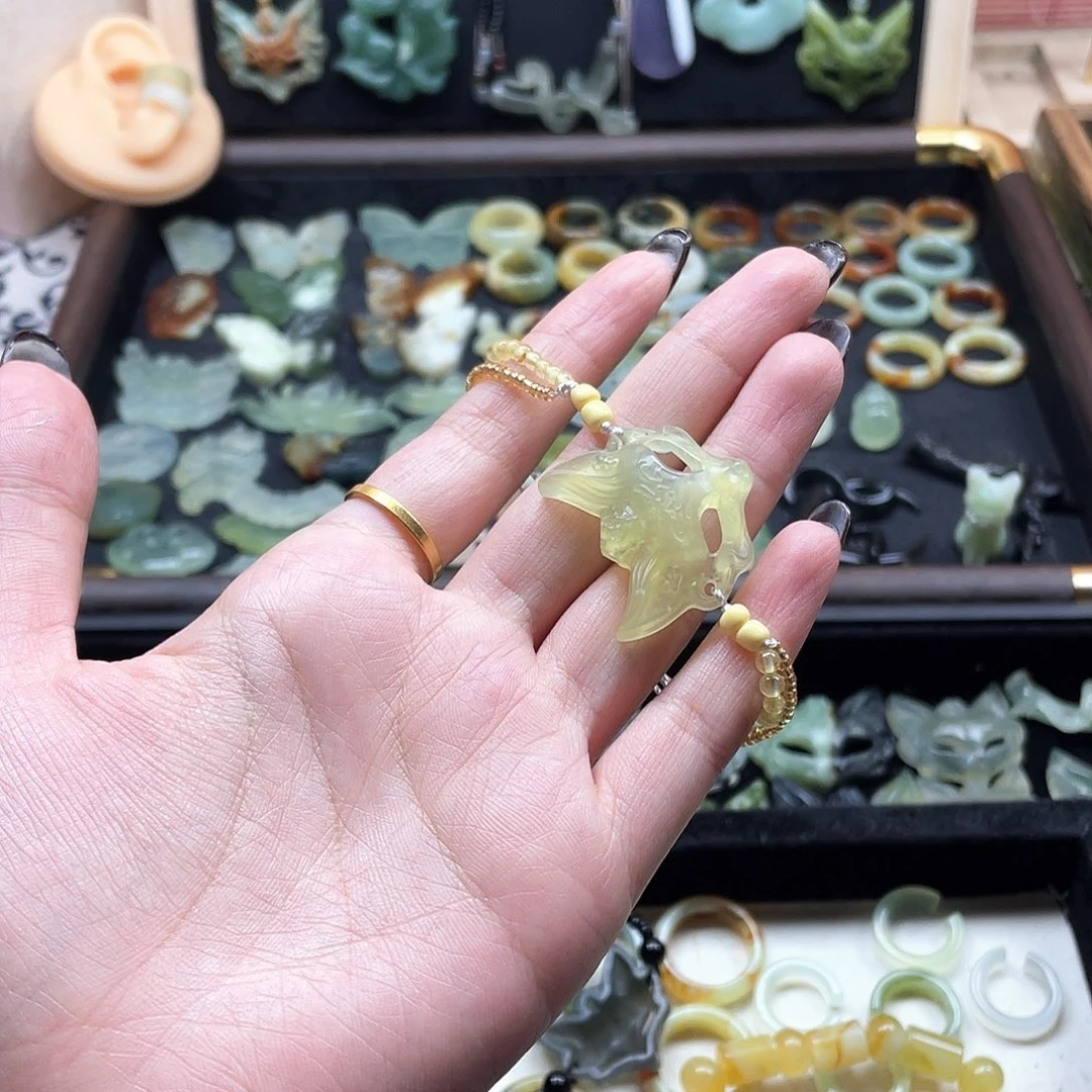 蛇纹石玉未镶嵌颈饰福利