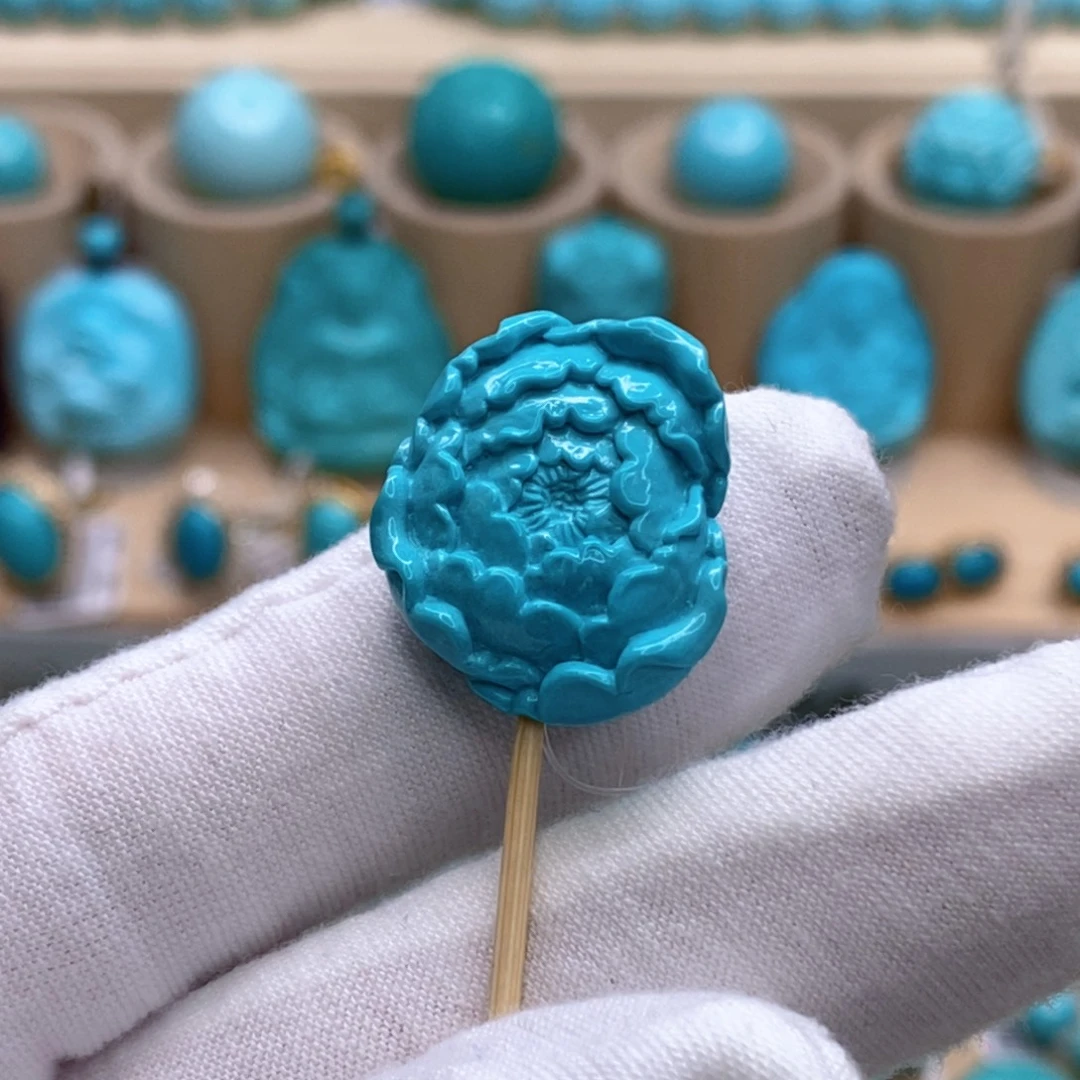 绿松石未镶嵌珠宝奇石