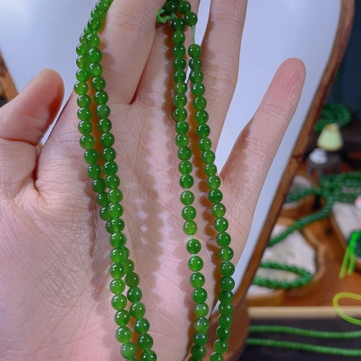 丹***子和田玉（碧玉）未镶嵌颈饰4