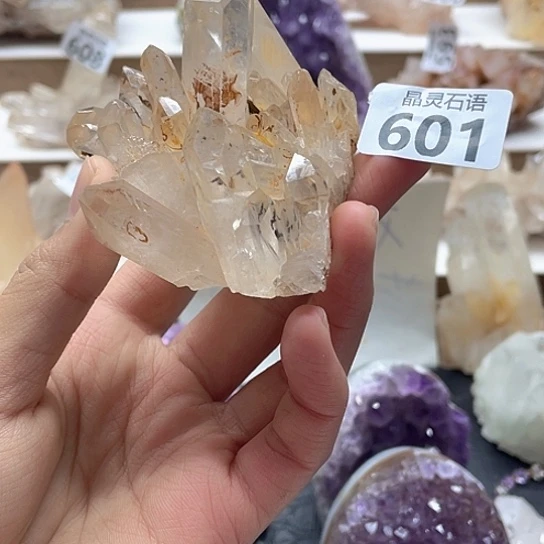 未镶嵌水晶大型摆件（非配饰）