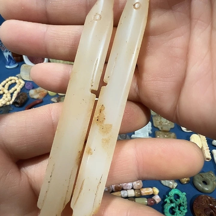 透闪石质玉未镶嵌挂件