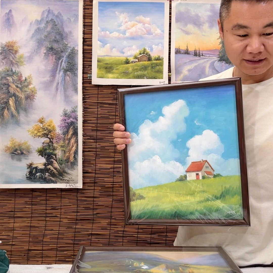 油画行路人小院绘画作品竞拍