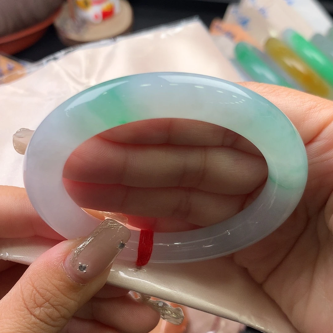 翡翠未镶嵌手镯54圆条