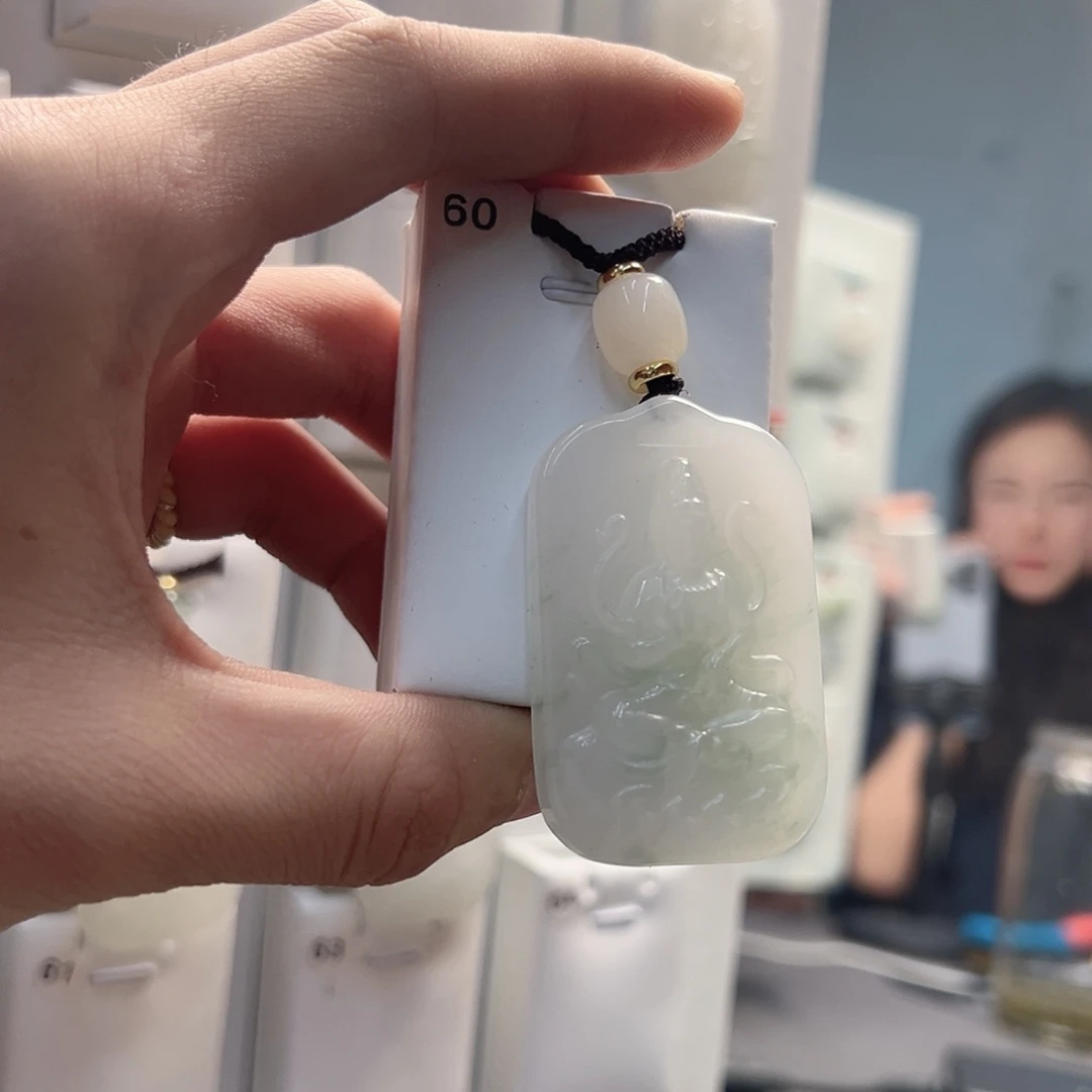 枯****石英质玉（金丝玉）合金颈饰