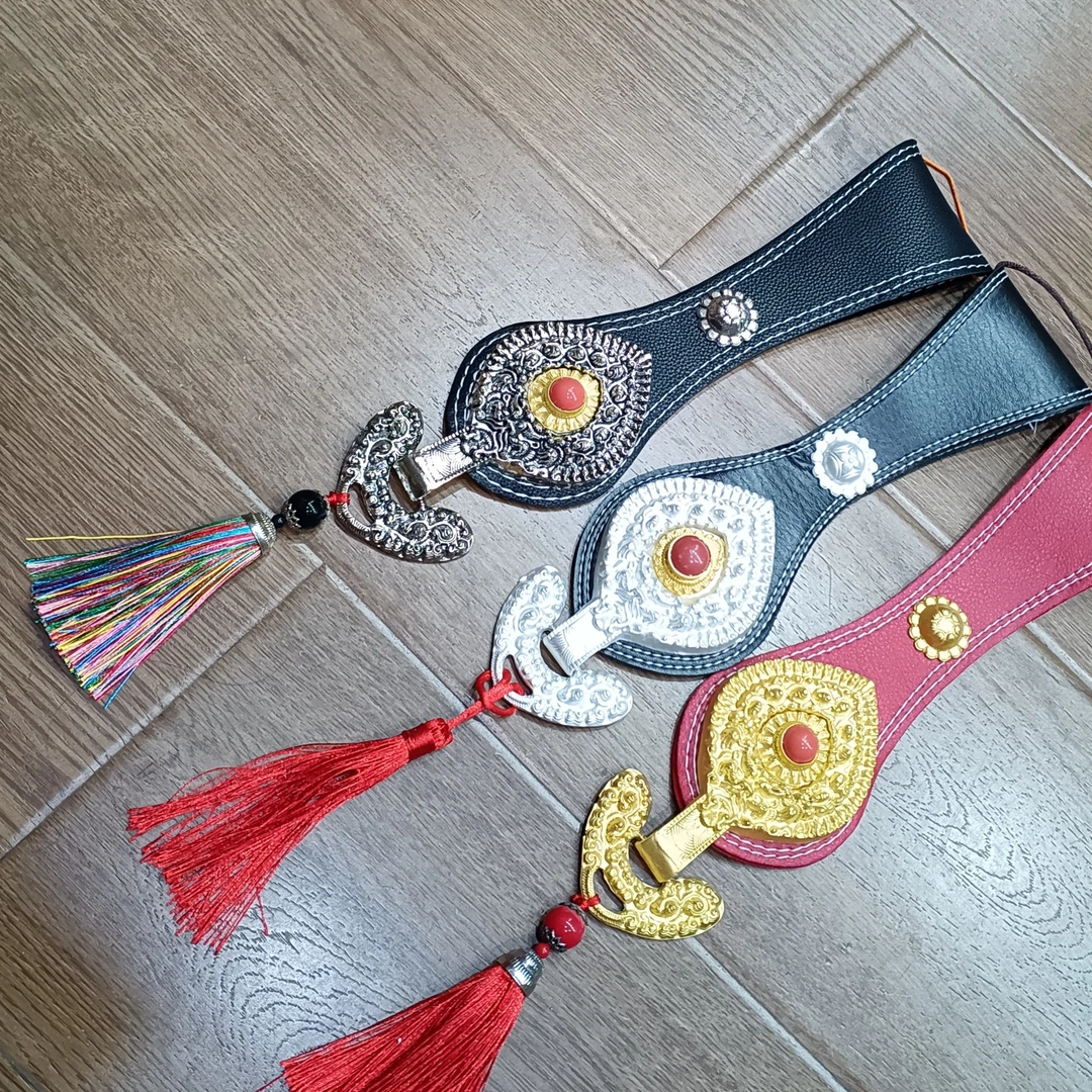合金亚克力婚庆饰品 藏族小姑娘红色腰带配饰罗绒腰牌合金材质