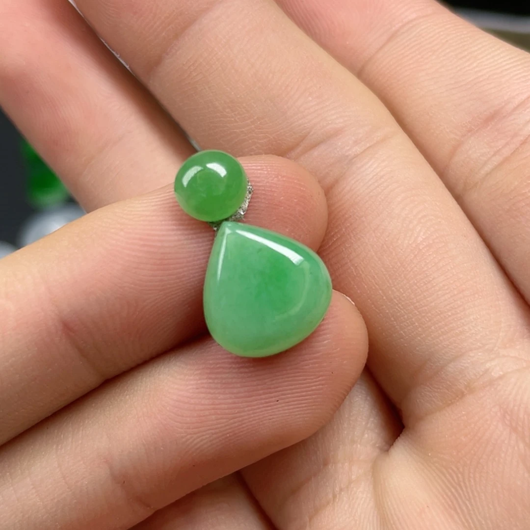 【闪购商品】颈饰未镶嵌翡翠吊坠