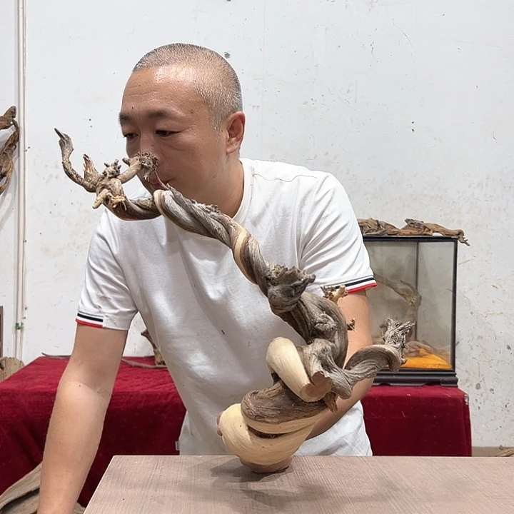 柏木温**木我们的生活是以自己为中心