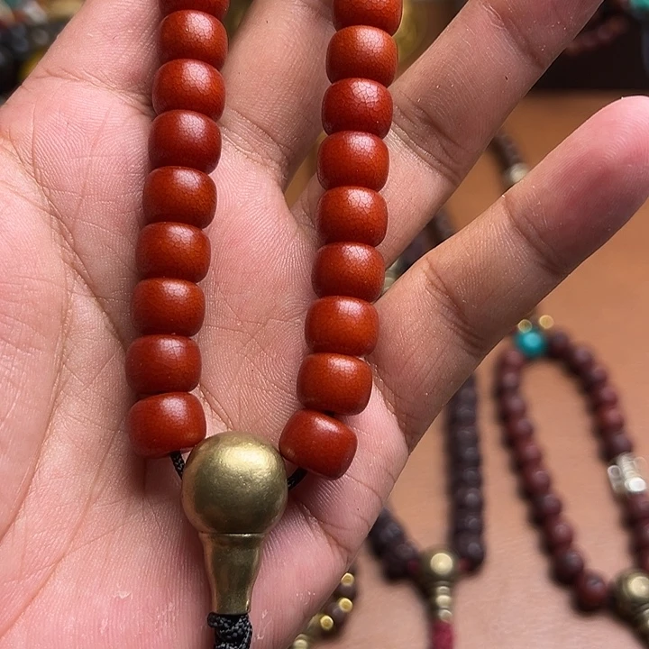 小***孟香榧木菩提根老年份老年份