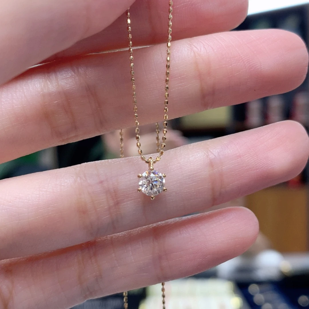 歆***妈颈饰钻石18K金镶嵌18k金天然钻石四十分项链