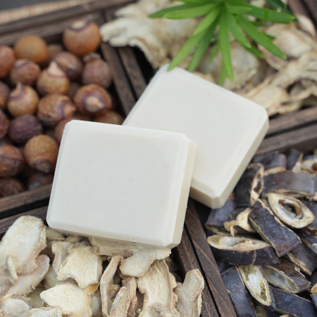 素皂【艾草沐浴皂】洁面皂 冷制皂 温和不假滑 宝宝皂 手工皂