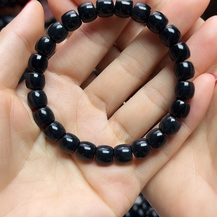 吊坠(赠链)未镶嵌和田玉（墨玉）卡9直切羊脂