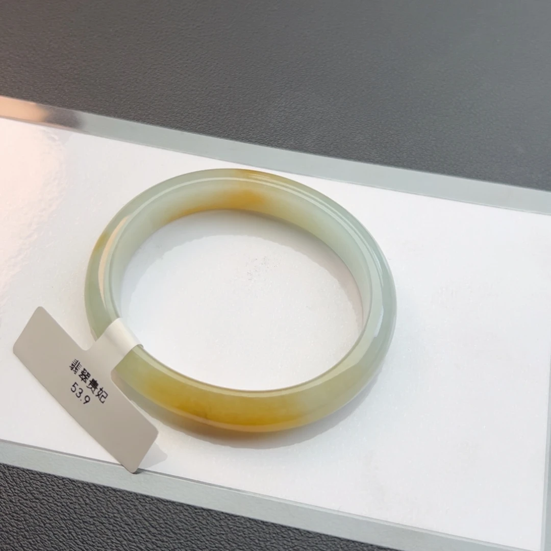 翡翠未镶嵌手镯54贵