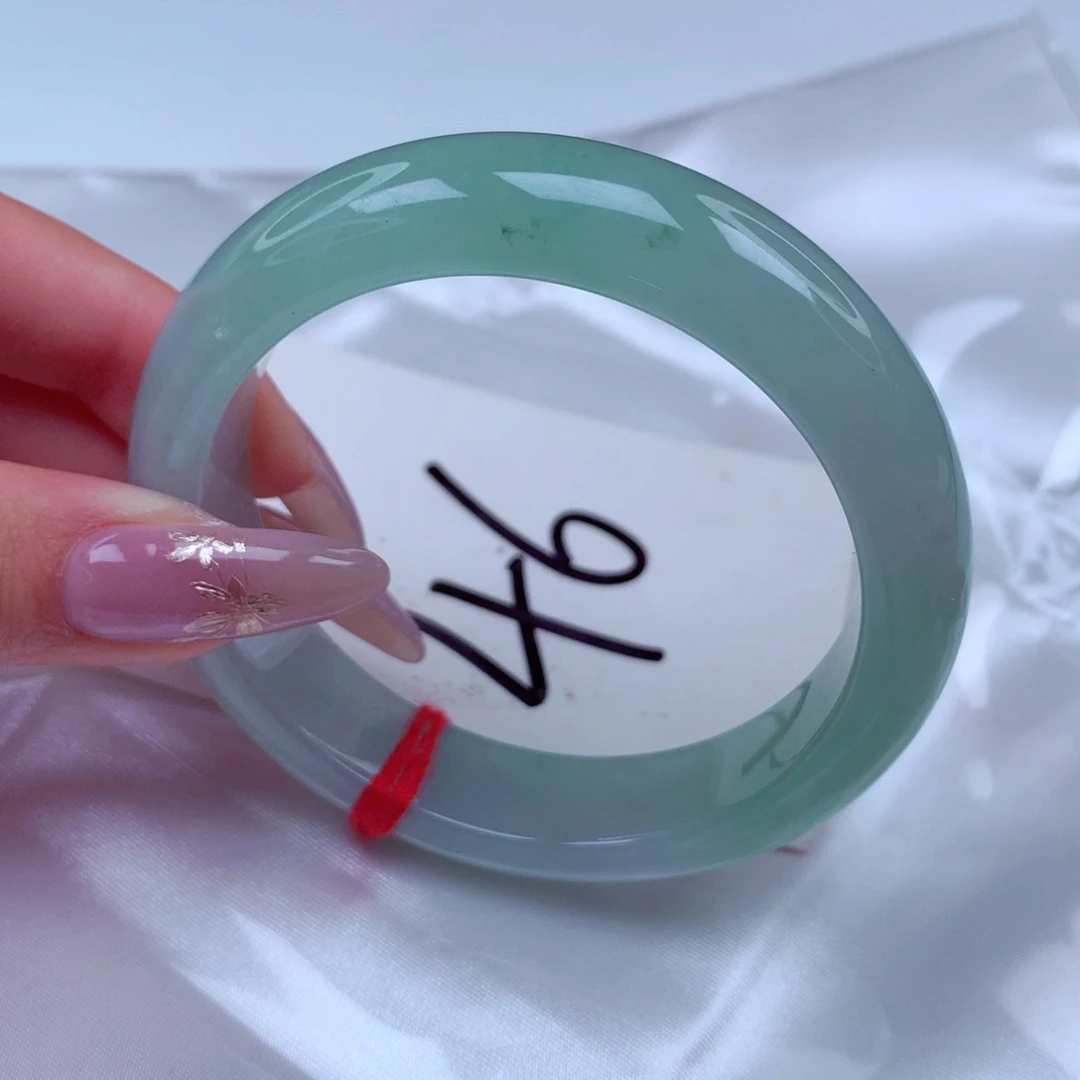 翡翠手镯未镶嵌翡翠54