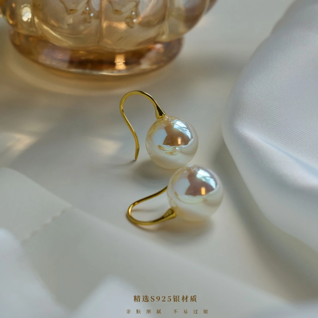 丽沁 925银耳饰 丽沁  炫彩极光小灯泡白透樱花粉耳钩百搭经典
