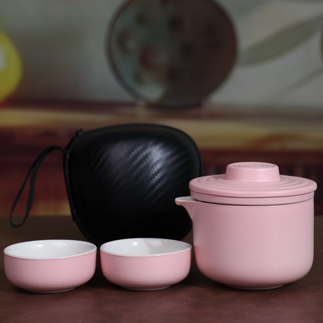 105路宝便携茶具一壶两杯户外露营茶杯茶具泡茶手抓壶