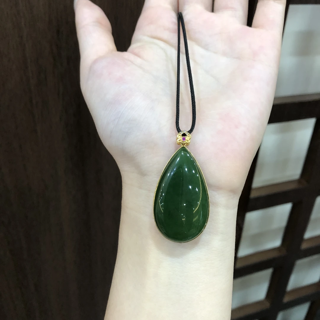 和田玉碧玉18K水滴吊坠36*21*10mm 2-D2736-3-3150