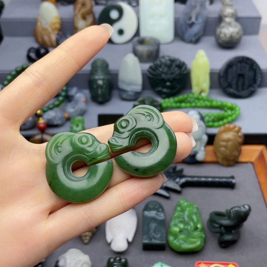 和田玉未镶嵌颈饰媞*?