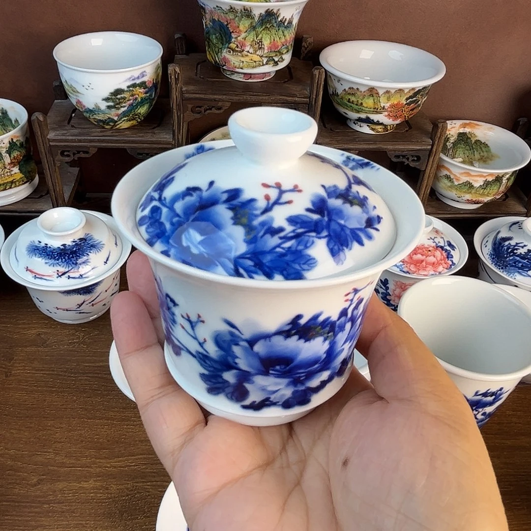 忠意堂釉下彩牡丹盖碗