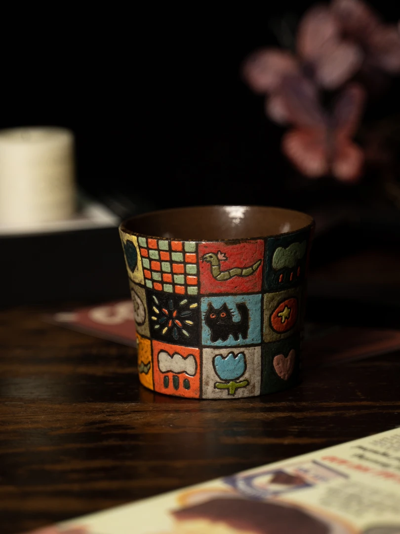 四季森森 | 满绘小插画蓝底黑猫烟花猪口杯咖啡杯