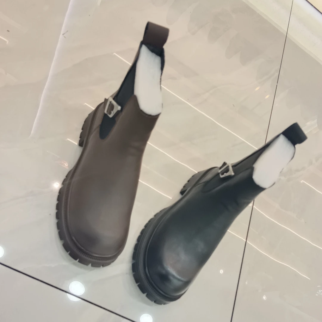 秋冬英伦纯色烟筒靴套筒皮靴低跟女士厚底圆头马丁靴短筒女鞋