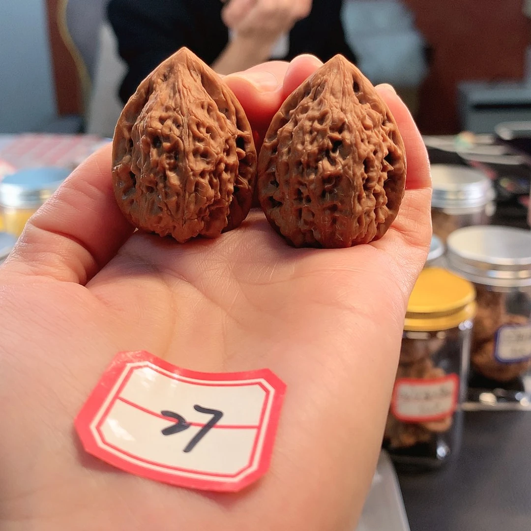【闪购商品】吊坠文玩核桃吸血鬼 29尺