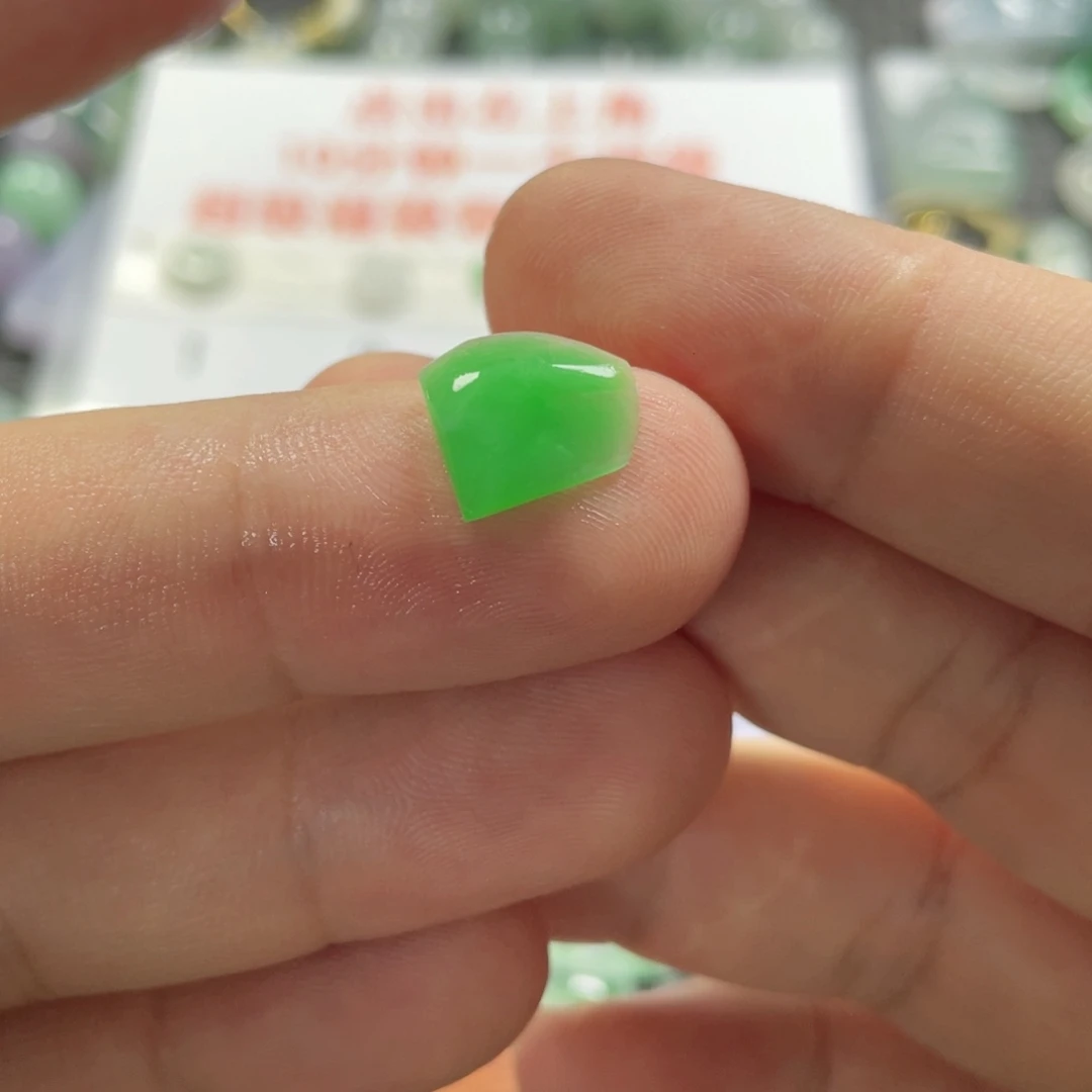 未镶嵌定制翡翠翡翠