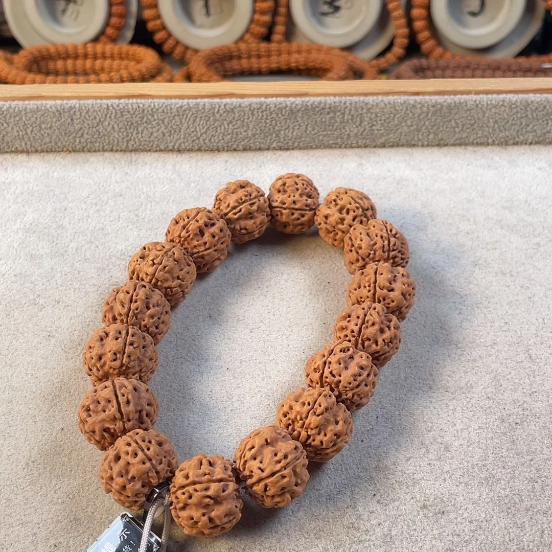 吊坠金刚菩提帝王花