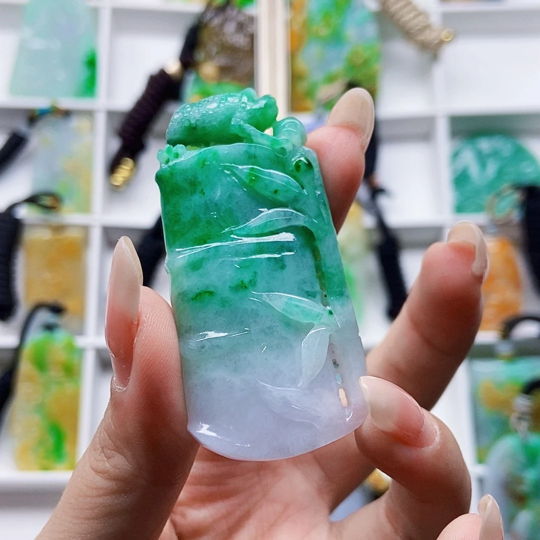 定制翡翠未镶嵌天然翡翠A货