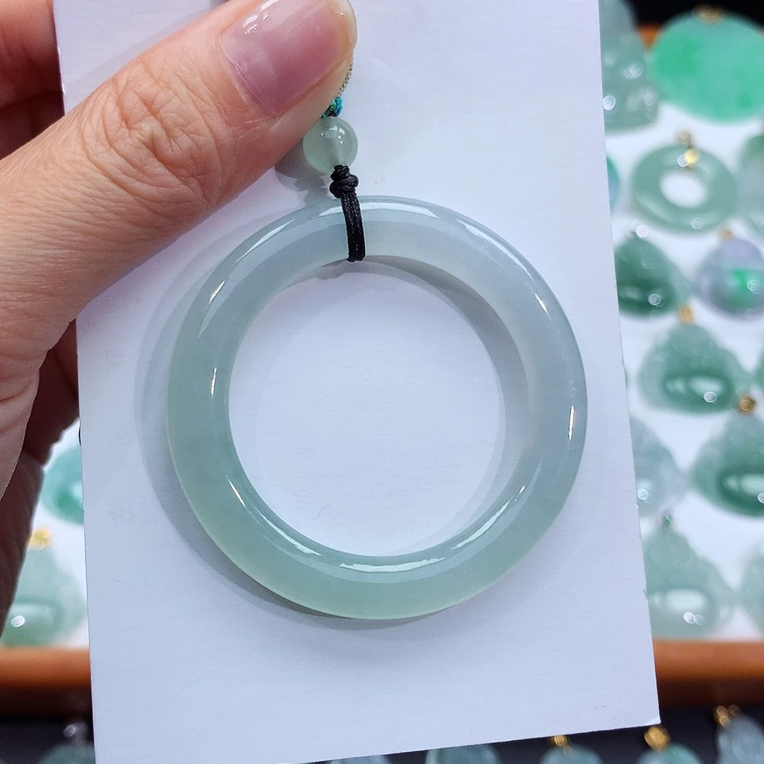 翡翠未镶嵌颈饰翡翠吊坠