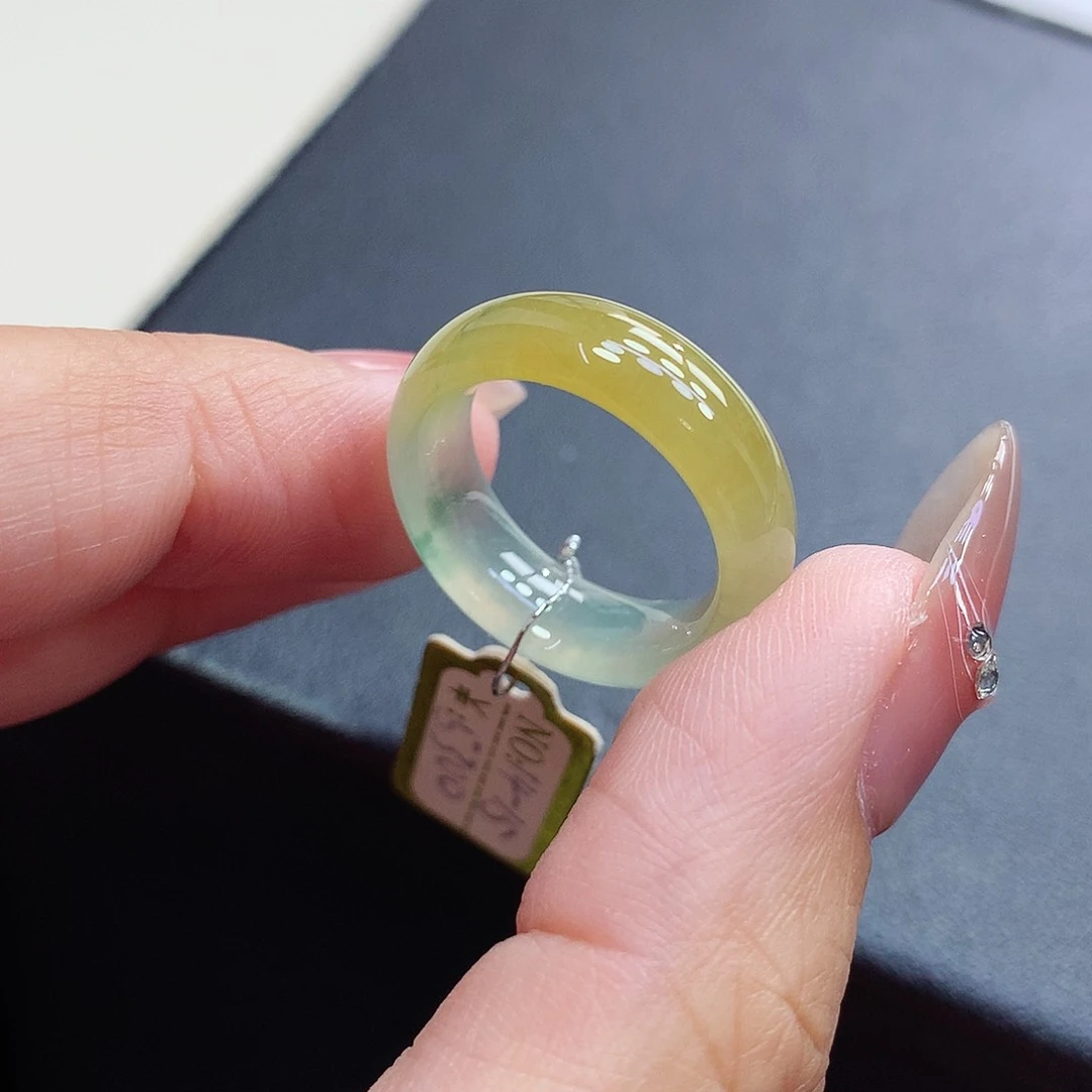 翡翠戒指未镶嵌14-15号