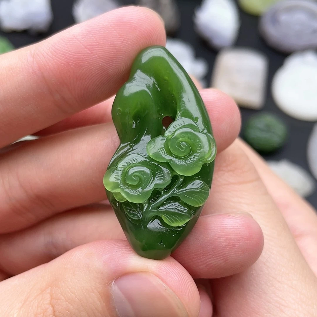 【闪购商品】颈饰未镶嵌和田玉