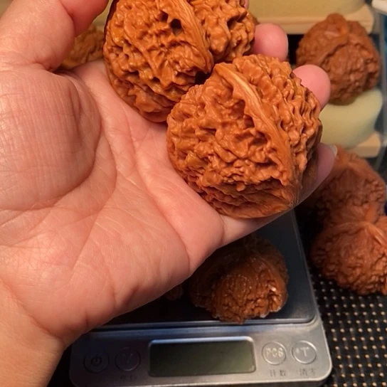 久***待文玩核桃吊坠核桃
