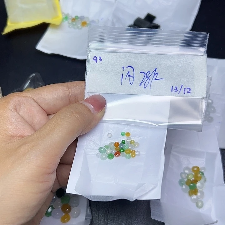 未镶嵌定制翡翠不