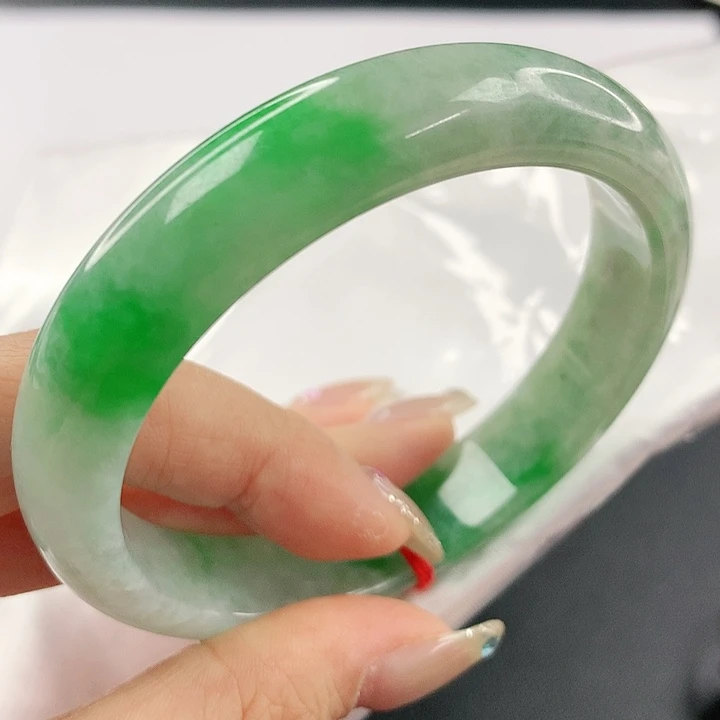 未镶嵌手镯翡翠，930