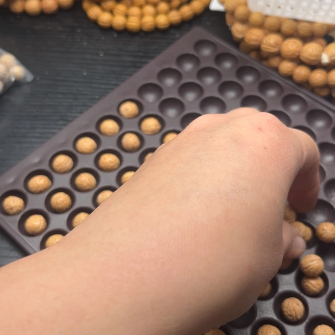 ˇ****手串文玩核桃私人定制打孔270不退不换