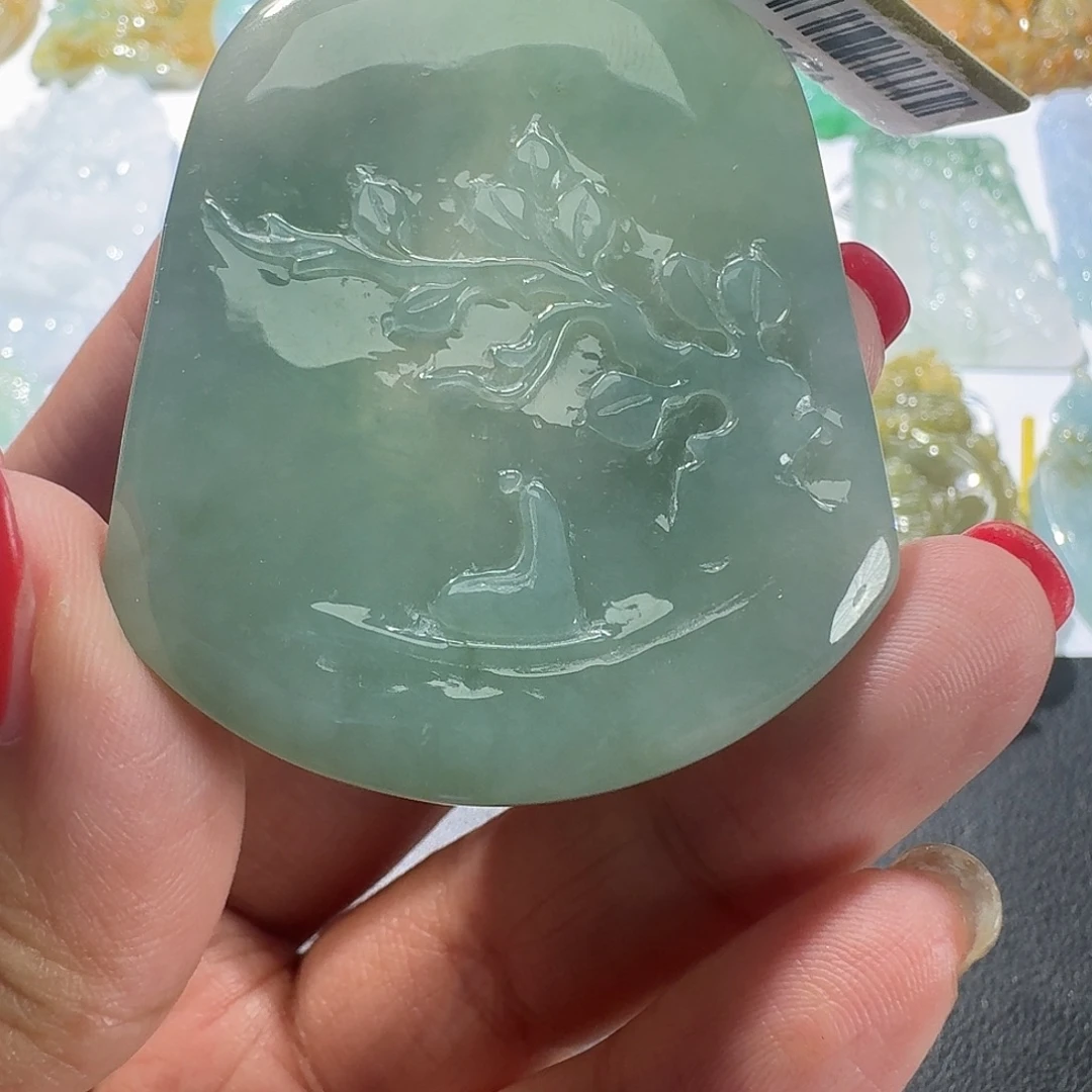 翡翠未镶嵌颈饰吊坠