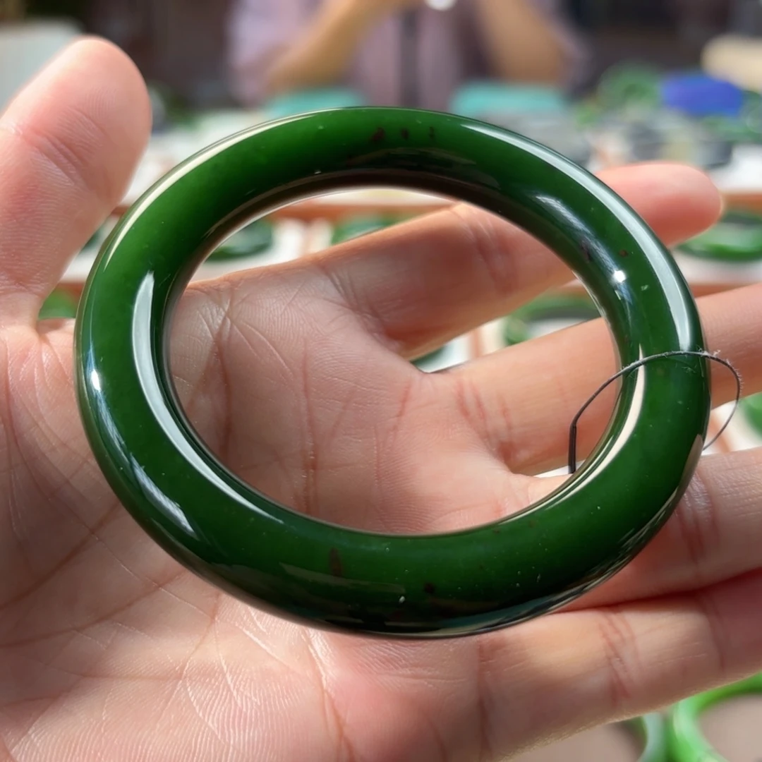 和田玉手镯未镶嵌M****娘