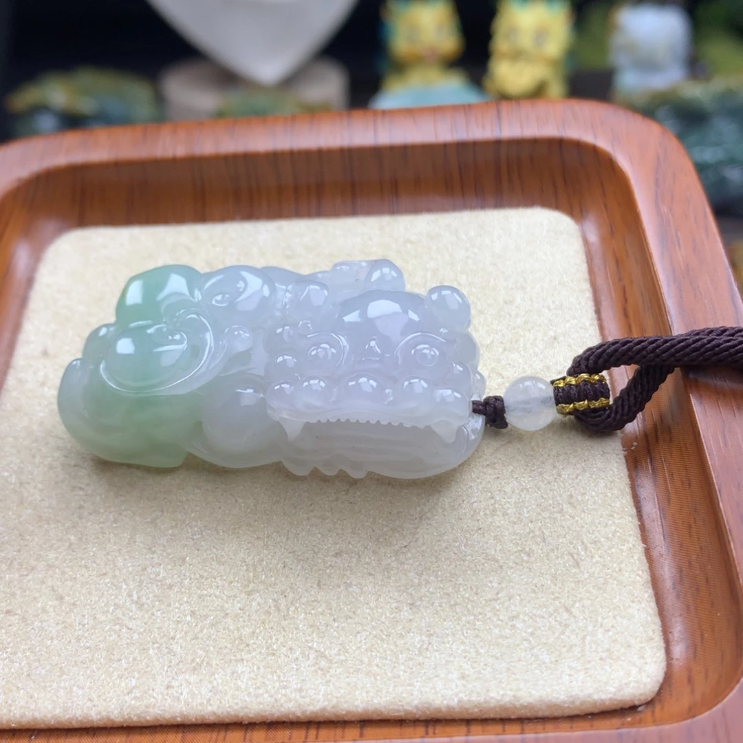 翡翠未镶嵌颈饰25