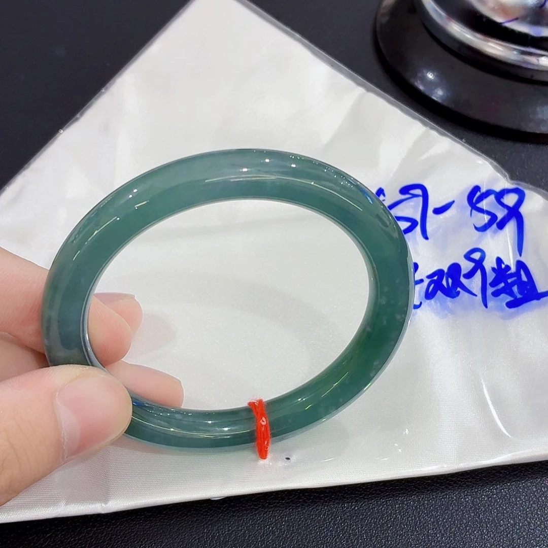 未镶嵌手镯翡翠翡翠手镯