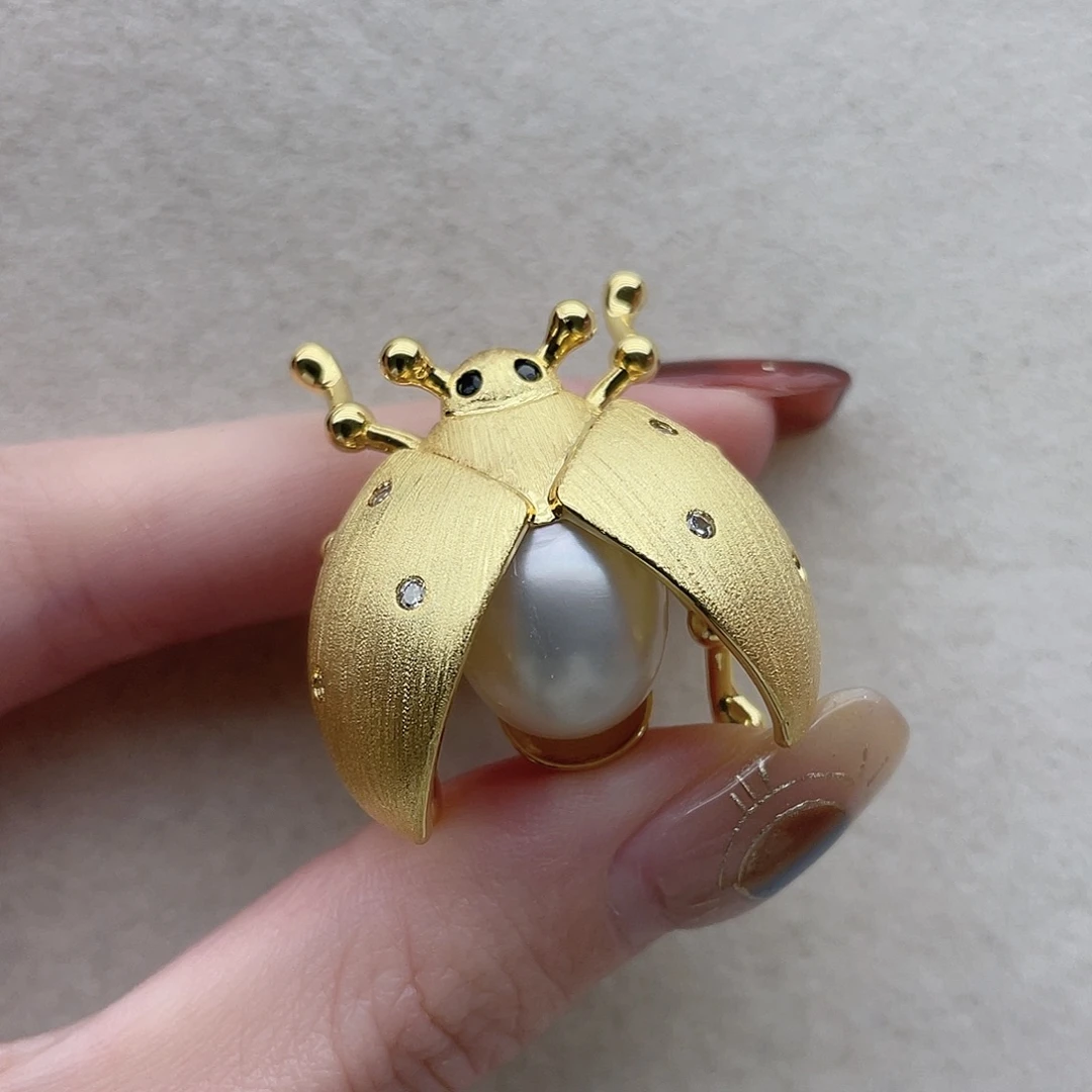 胸针18未镶嵌海水珍珠