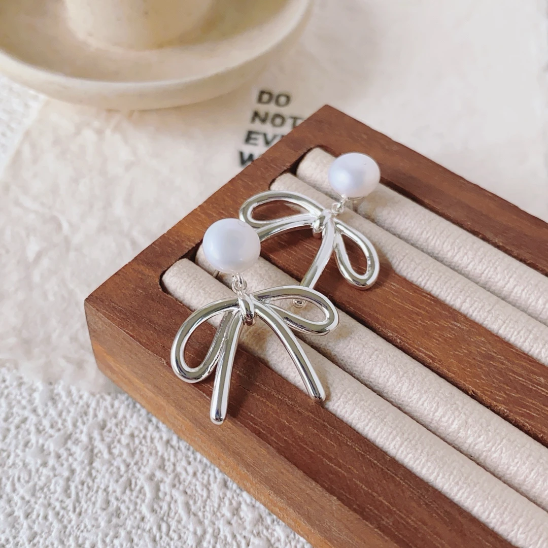 铜合金仿珍珠耳饰 蝴蝶结淡水珍珠耳坠