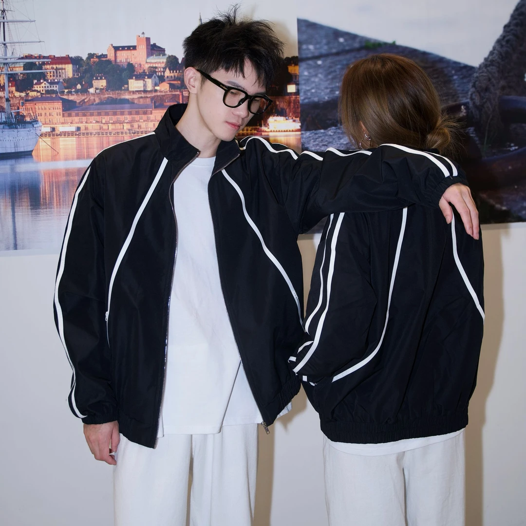 情侣装外套女春秋季爆款2025新款美式潮牌立领风衣夹克男女同款